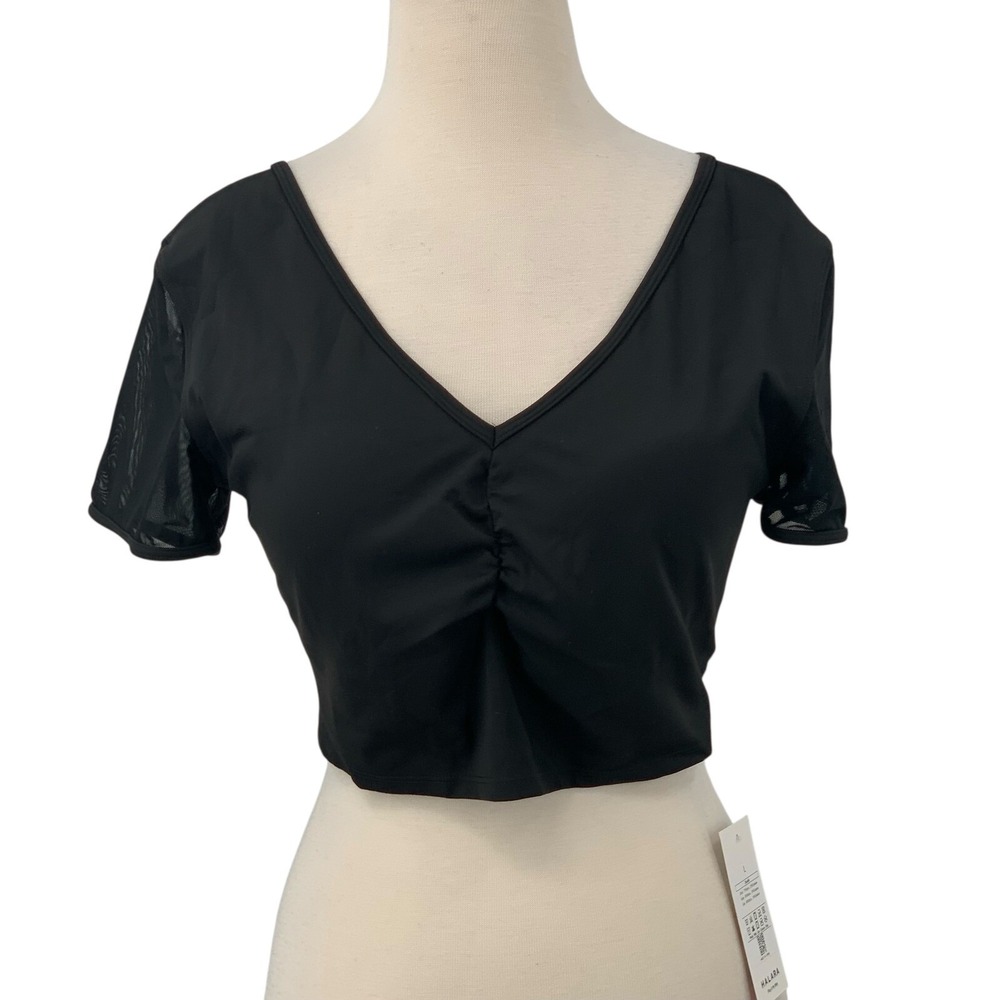 NWT Halara Black Athletic Crop Top Mesh Sleeve Criss Cross Back V-Neck Ruched L